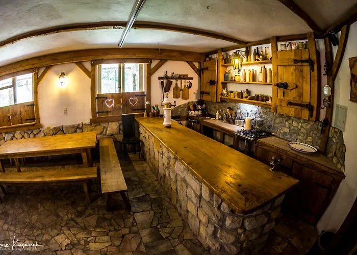 Farm stay Kapellanka - Kraina Wygaslych Wulkanow Wojcieszow